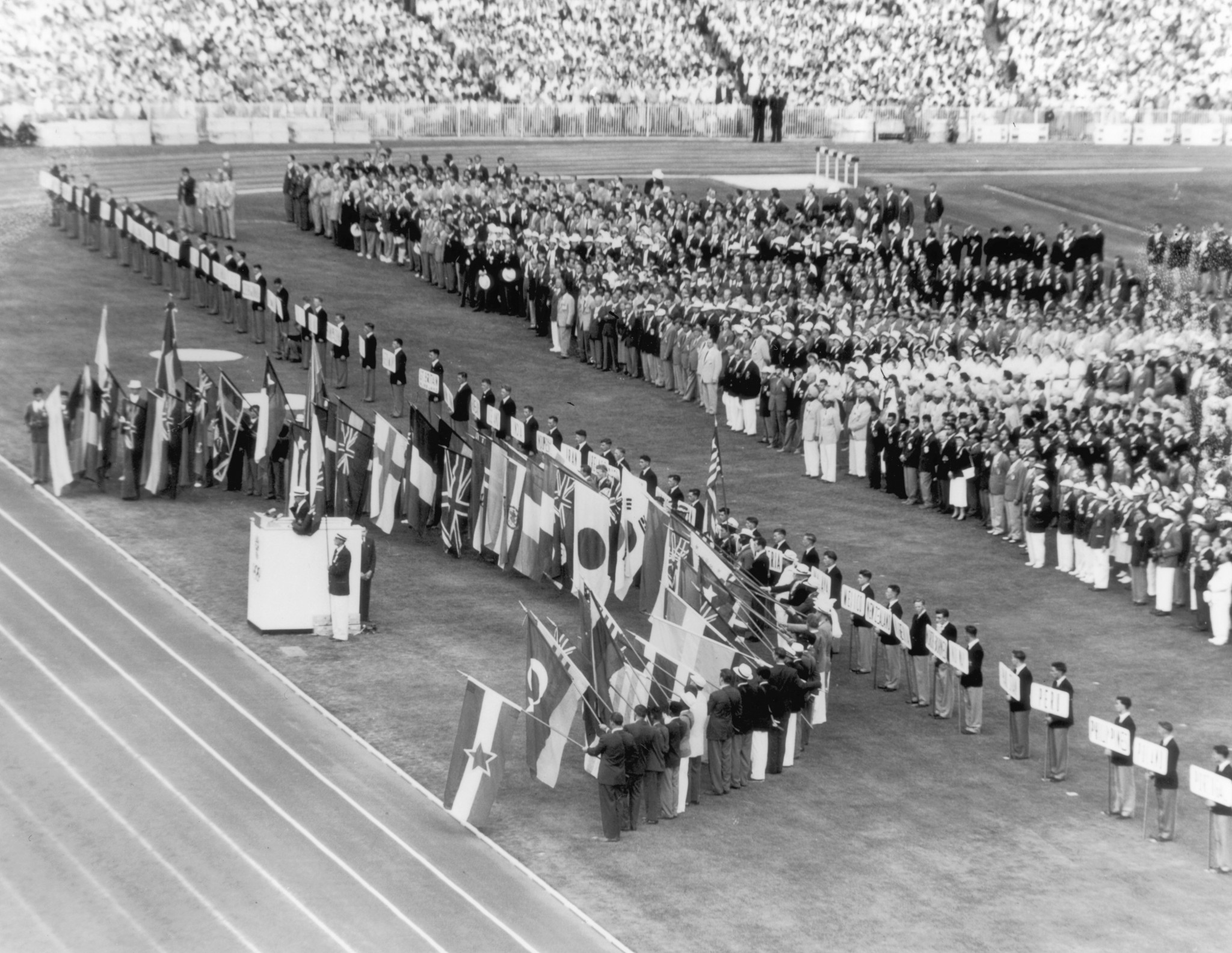 John Landy pictured taking the Olympic Oath during the 1956 Olympic Games in Melbourne ©Getty Images 