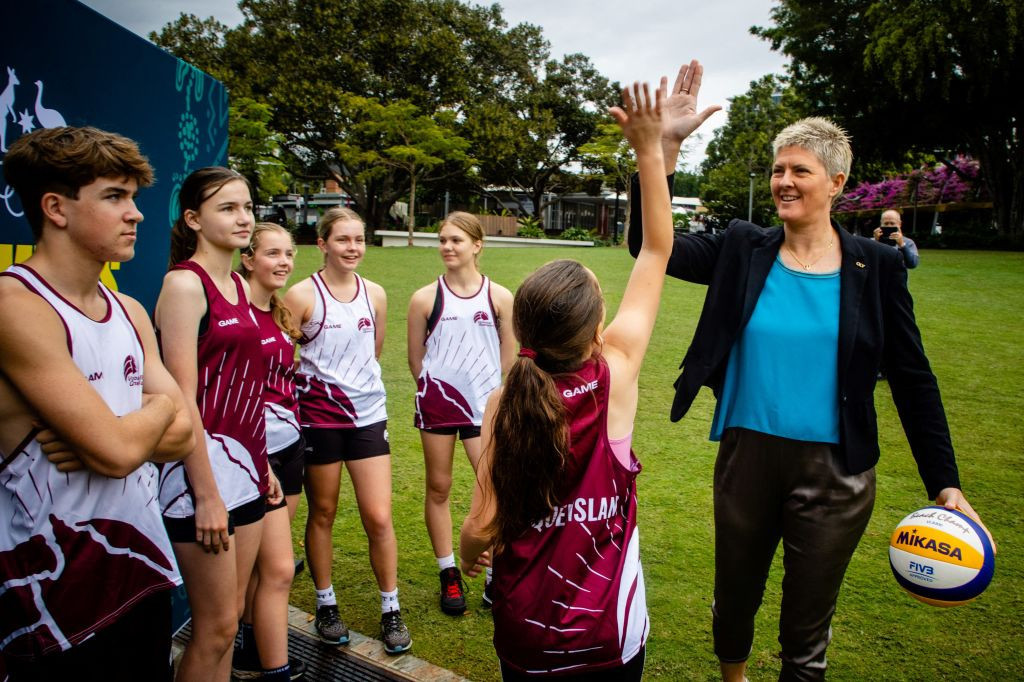 Natalie Cook, beach volleyball gold medallist at the 2000 Sydney Olympics, works with aspiring young athletes ahead of the Brisbane 2032 Games, for which a new talent ID scheme has been launched ©Getty Images