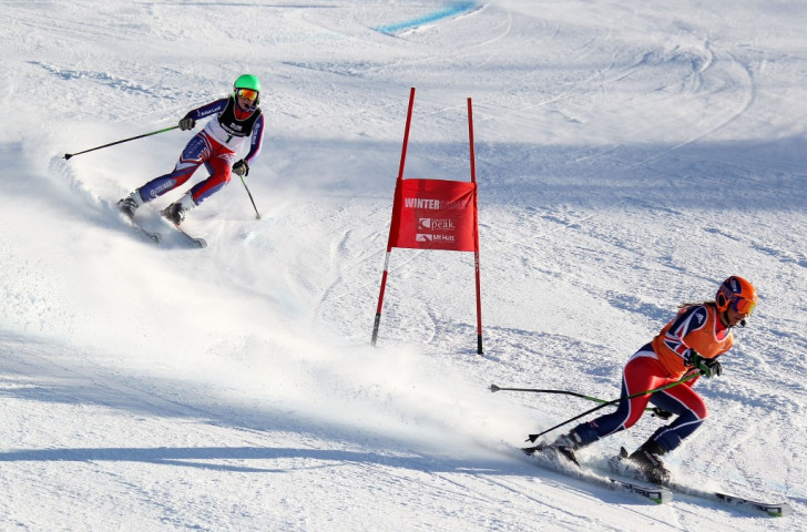 Kelly Gallgher (left) follows her guide Charlotte Evans (right) during the 2011 New Zealand Winter Games