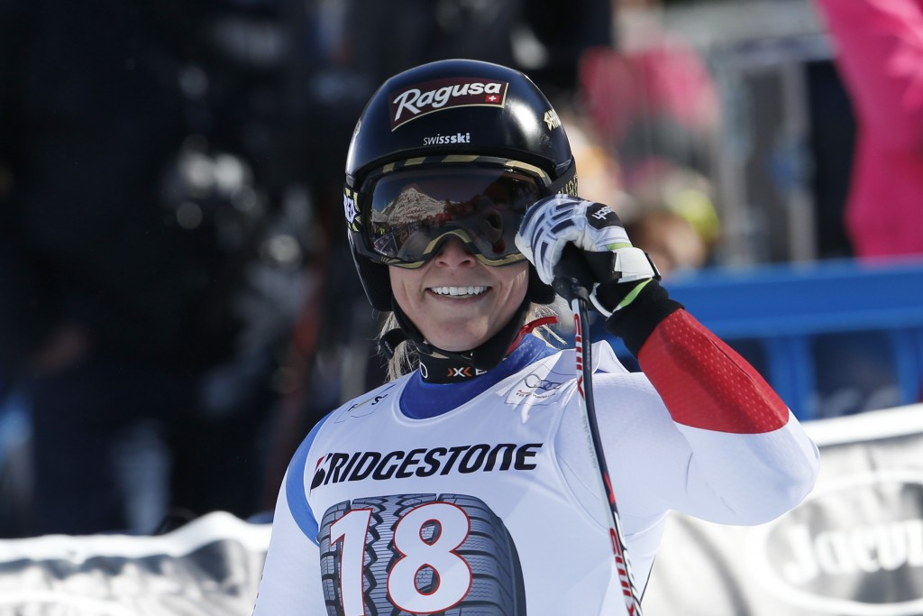 Lara Gut came second to narrow the gap on overall leader Lindsey Vonn 