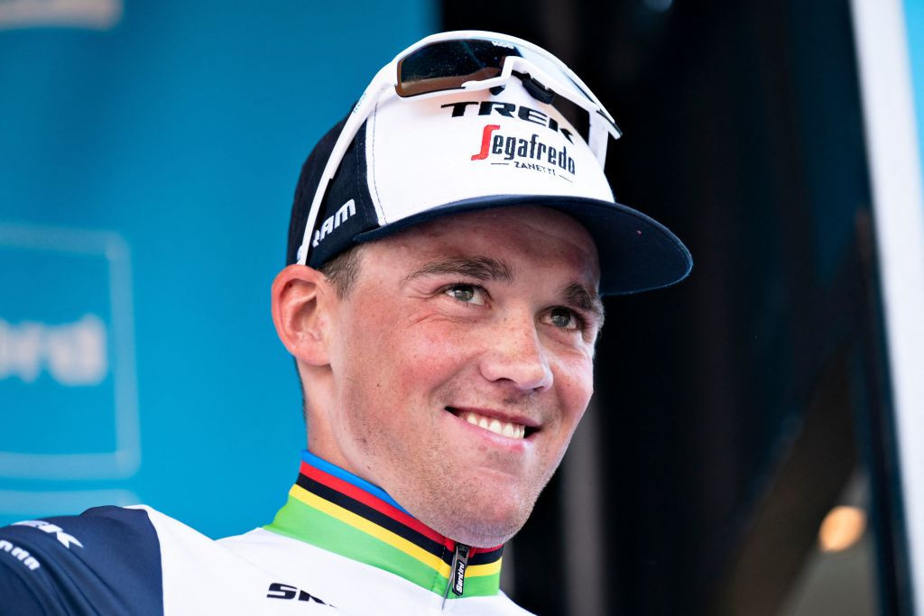 Pedersen sprints to Paris-Nice stage three win as Laporte retains lead despite fall 