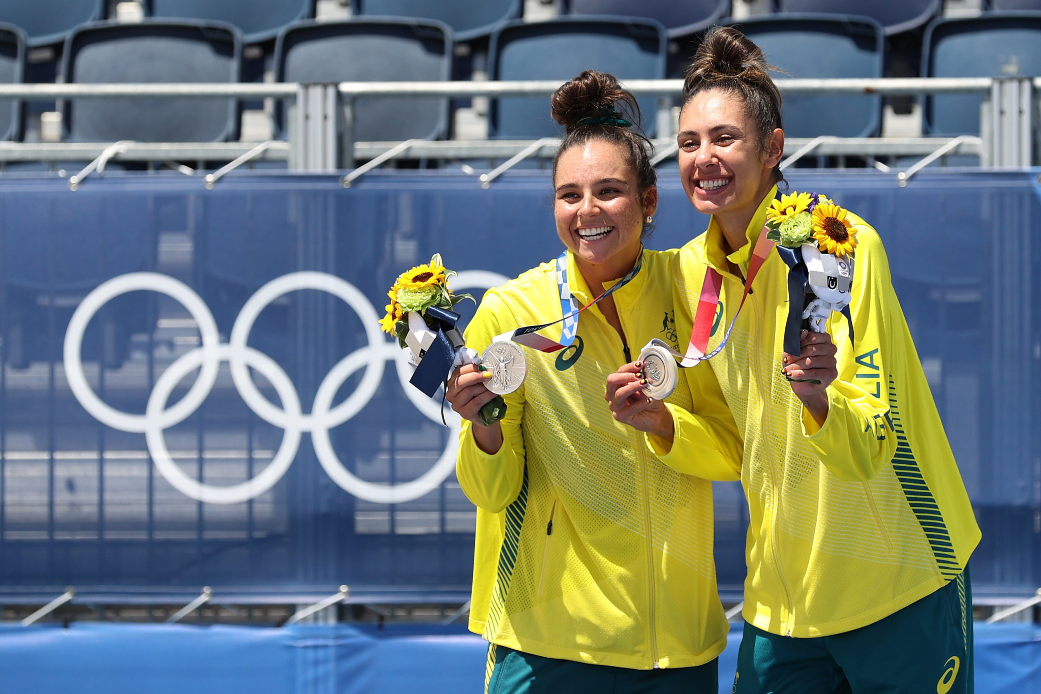 Beach volleyball player Mariafe Artacho del Solar, left, said the funding played a key role in her silver-medal success with Taliqua Clancy ©Getty Images