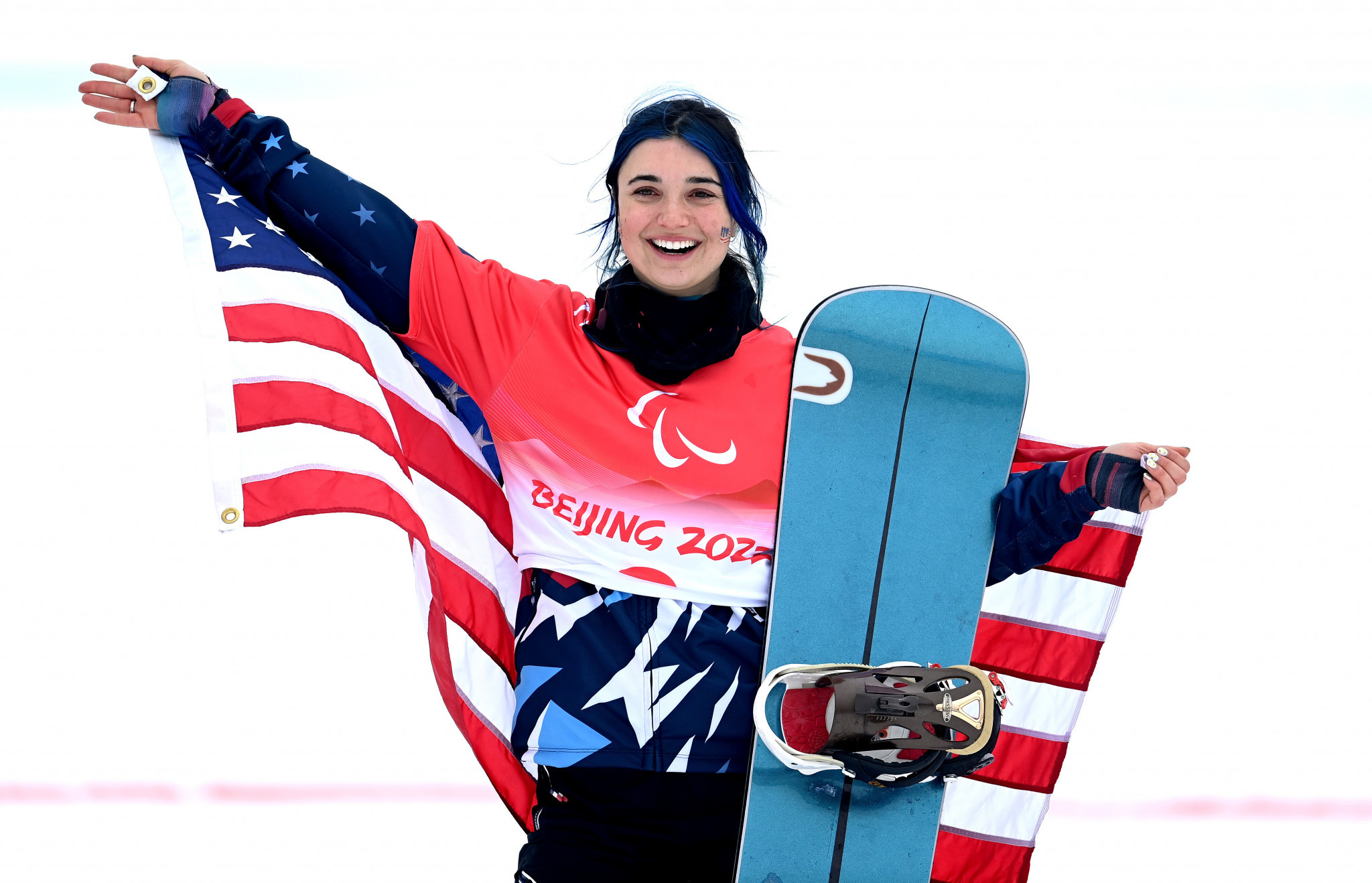 Brenna Huckaby of the United States won her country's third medal of the day in the women's snowboard banked slalom SB-LL2 ©Getty Images