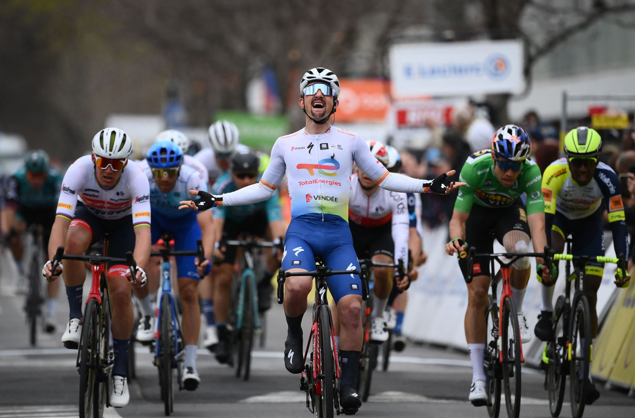 Burgaudeau breaks clear to earn narrow win on stage six of Paris-Nice