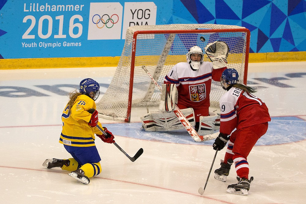 Sweden successfully defended their women's ice hockey crown with a 3-1 win over the Czech Republic ©YIS/IOC