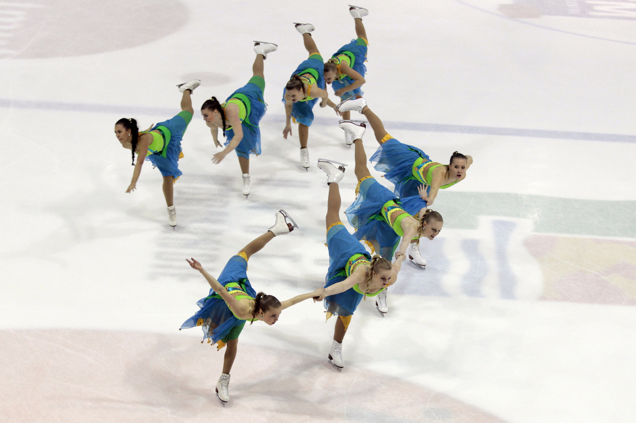Synchronised figure skating teams from 23 nations will gather in Innsbruck ©Getty Images