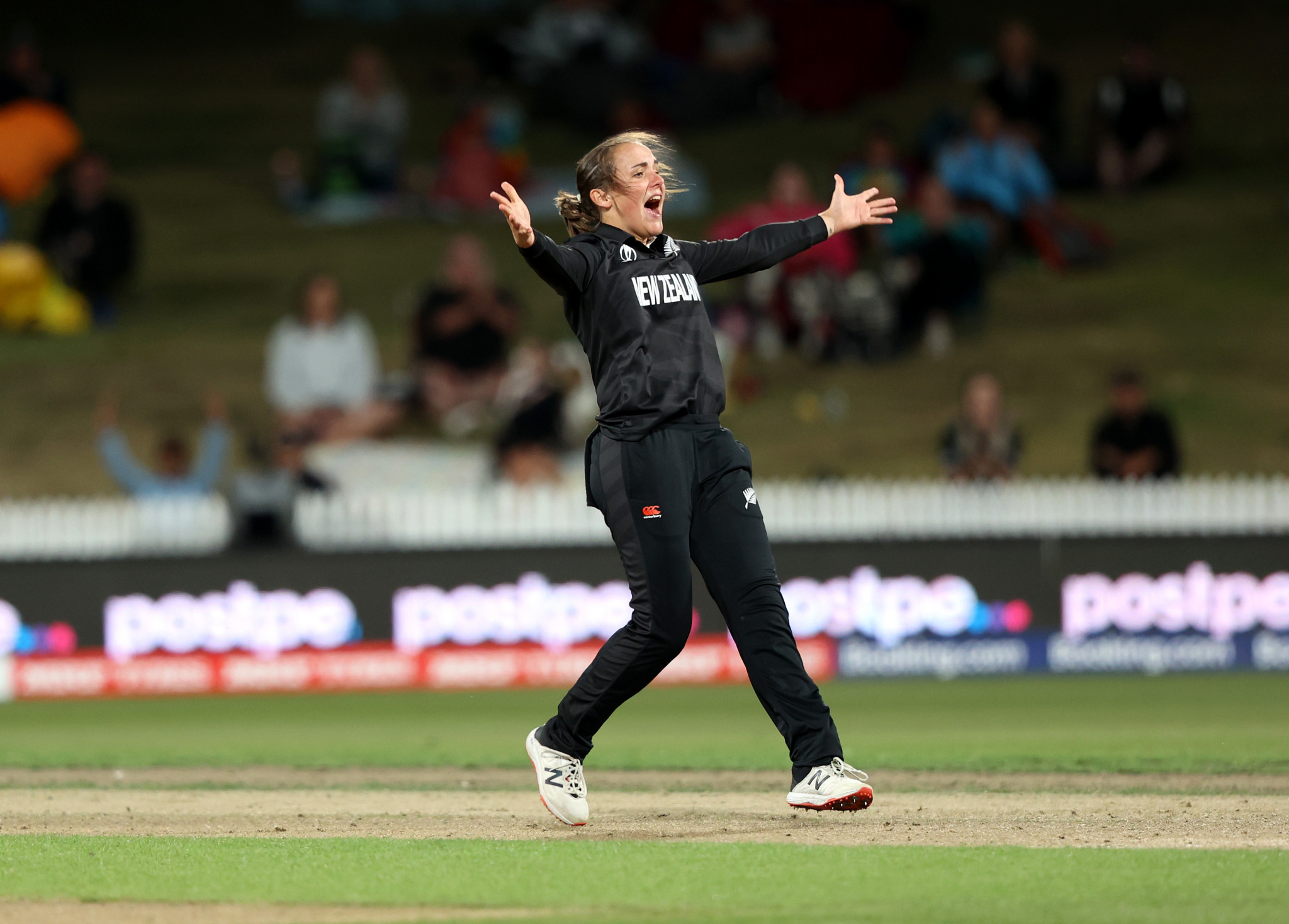 New Zealand all-rounder Amelia Kerr won the ICC Women's Player of the Month award for February ©Getty Images
