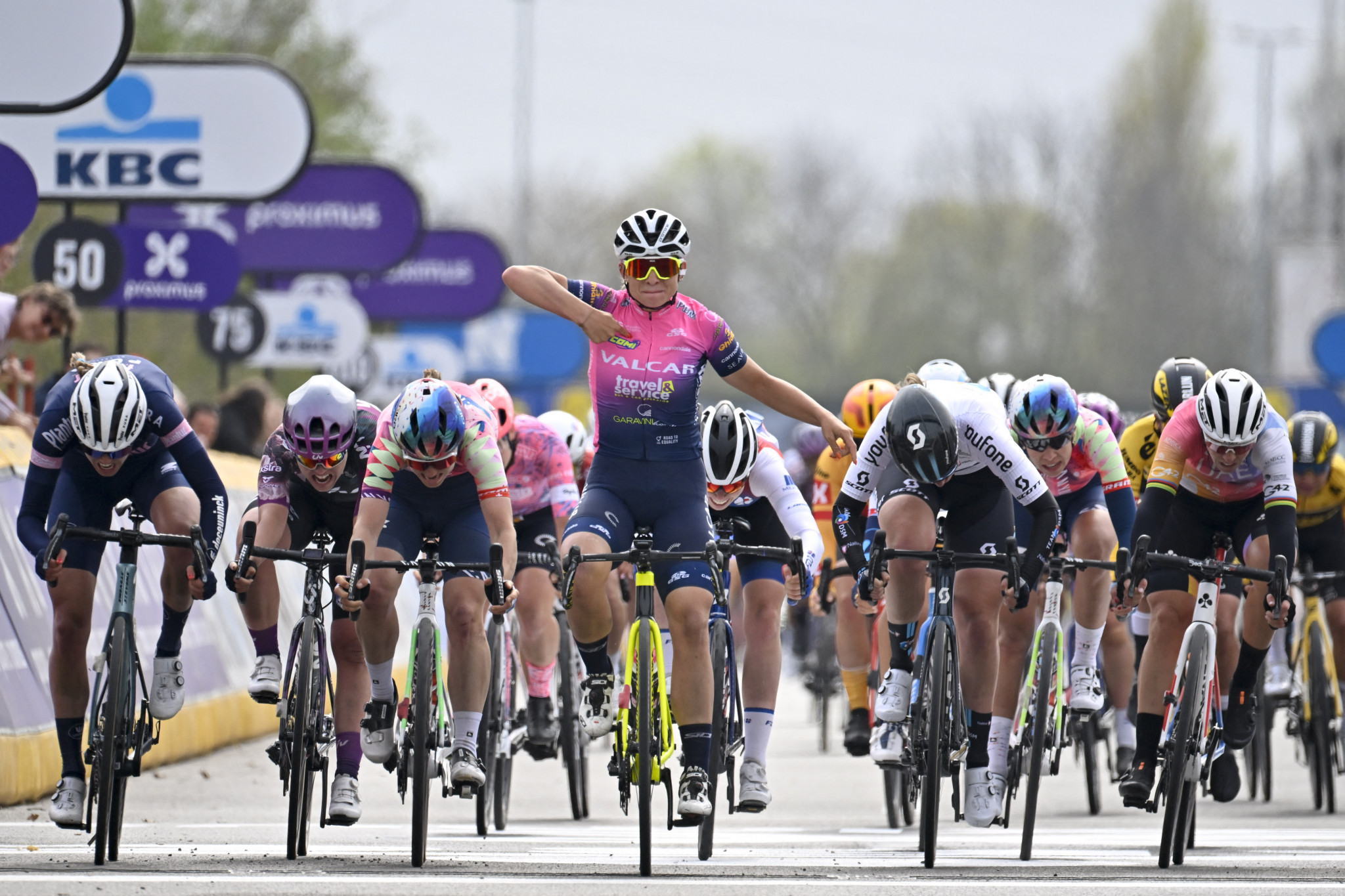 Chiara Consonni sprinted to victory in the women's Dwars door Vlaanderen race ©Getty Images