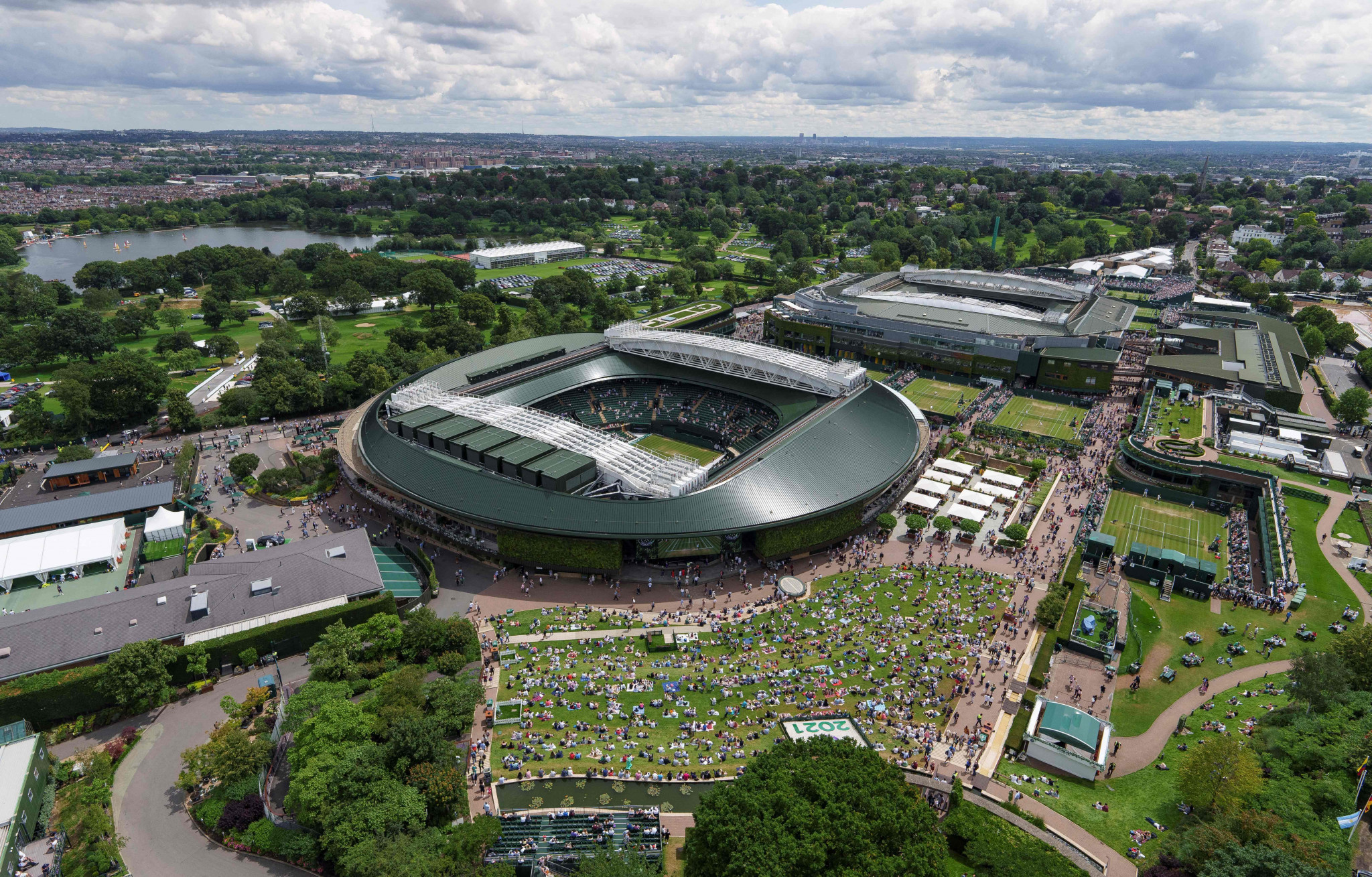 The All England Lawn Tennis Club announced its decision to ban Russian and Belarusian athletes from Wimbledon last month ©Getty Images