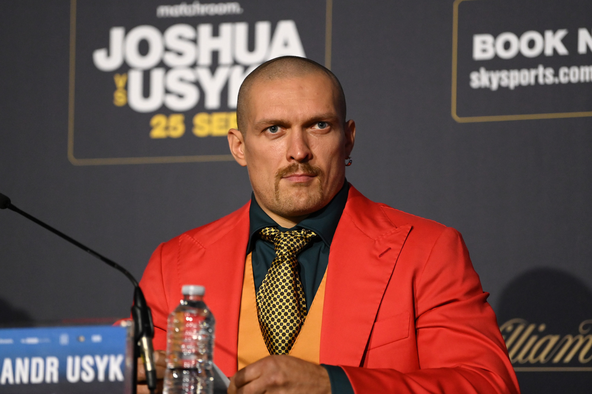 Olympic champion Usyk discusses fighting in Ukraine war as he prepares for boxing return  