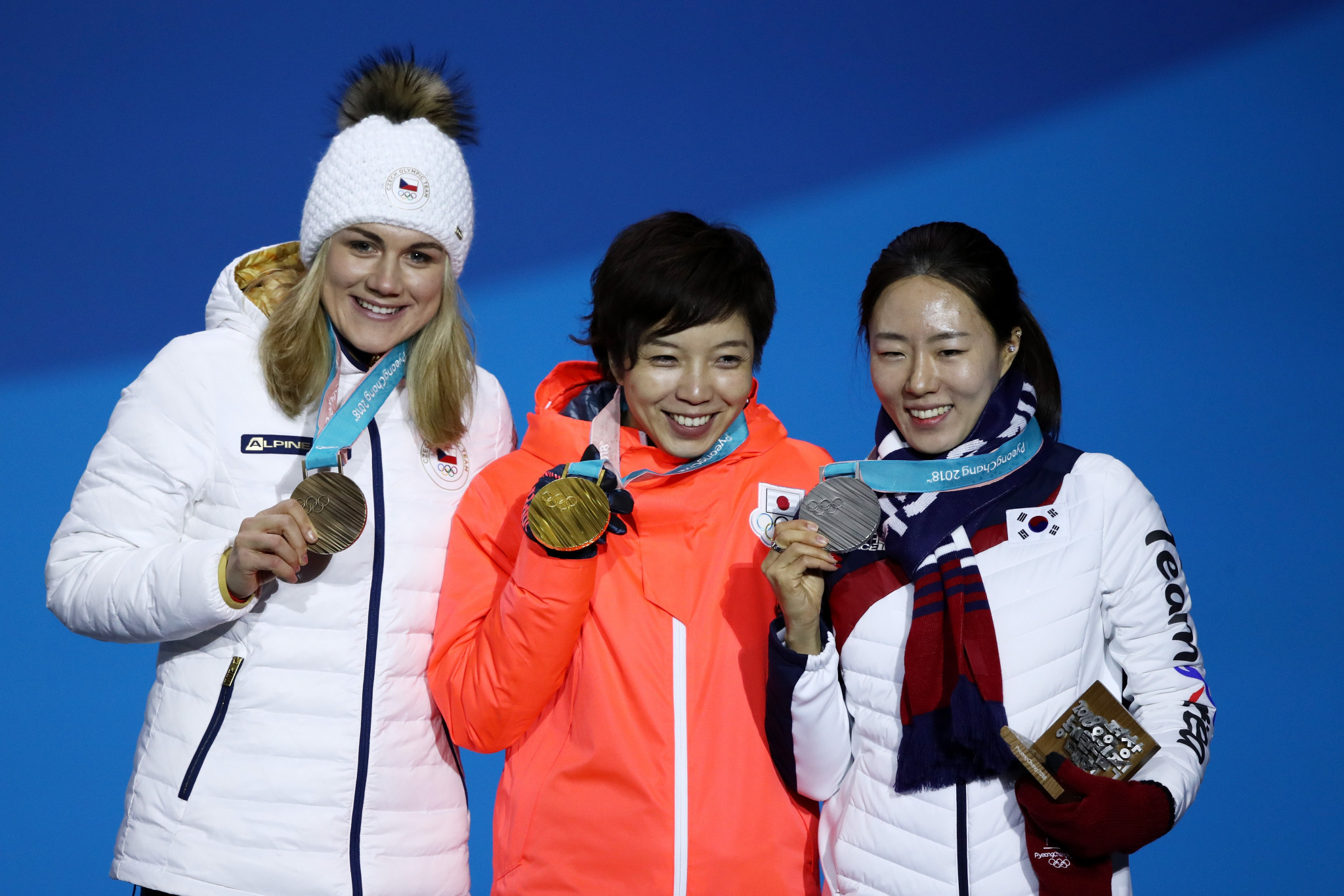 Nao Kodaira, centre, was the first Japanese woman to win an Olympic speed skating gold medal ©Getty Images