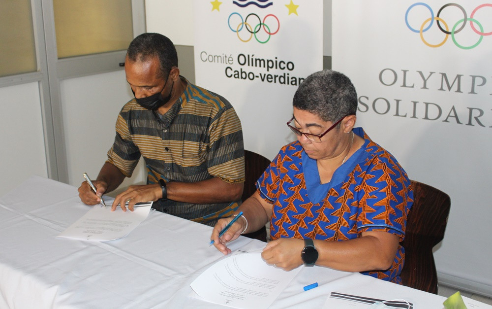 Cape Verde NOC signs coaching and funding deals with four National Federations