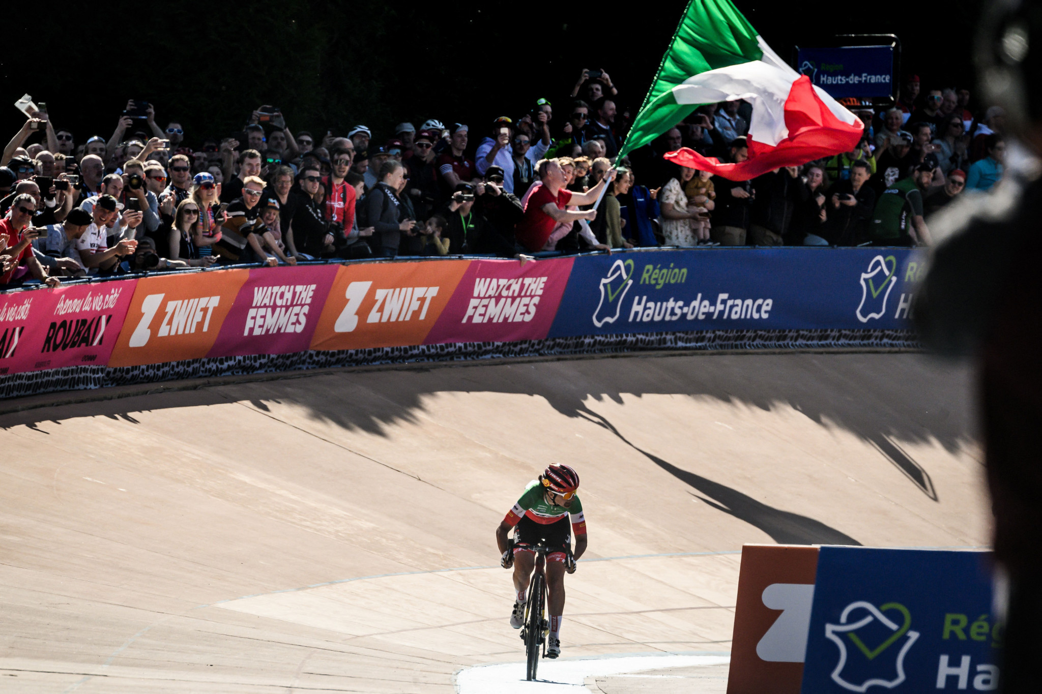 Elisa Longo Borghini won the women's Paris-Roubaix for the first time ©Getty Images