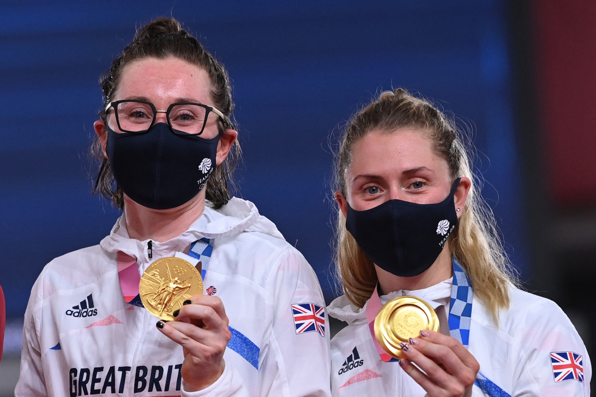 Katie Archibald, left, celebrated her women's madison victory with team mate Laura Kenny at the Tokyo 2020 Olympics ©Getty Images