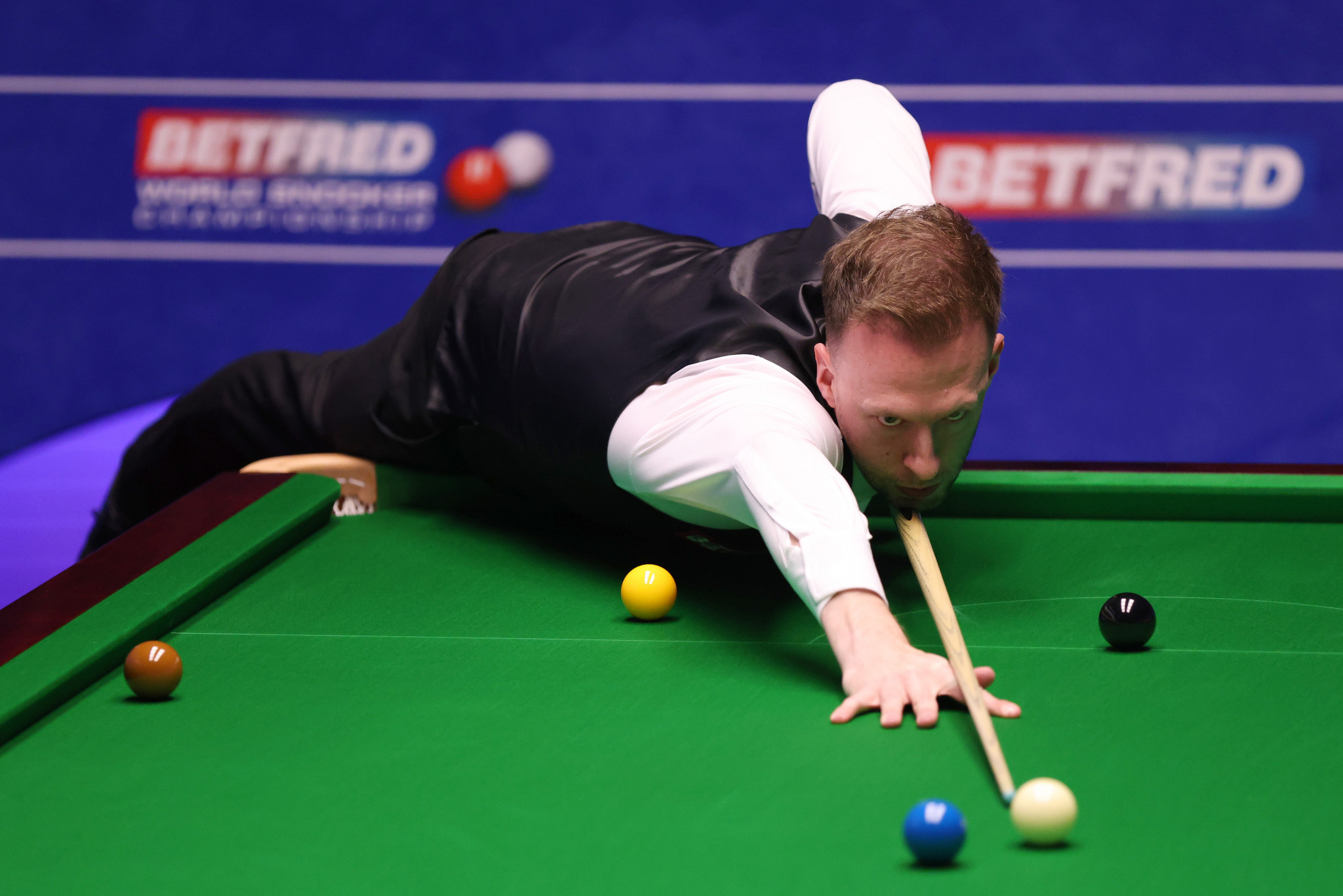 Judd Trump has a health lead in his semi-final ©Getty Images