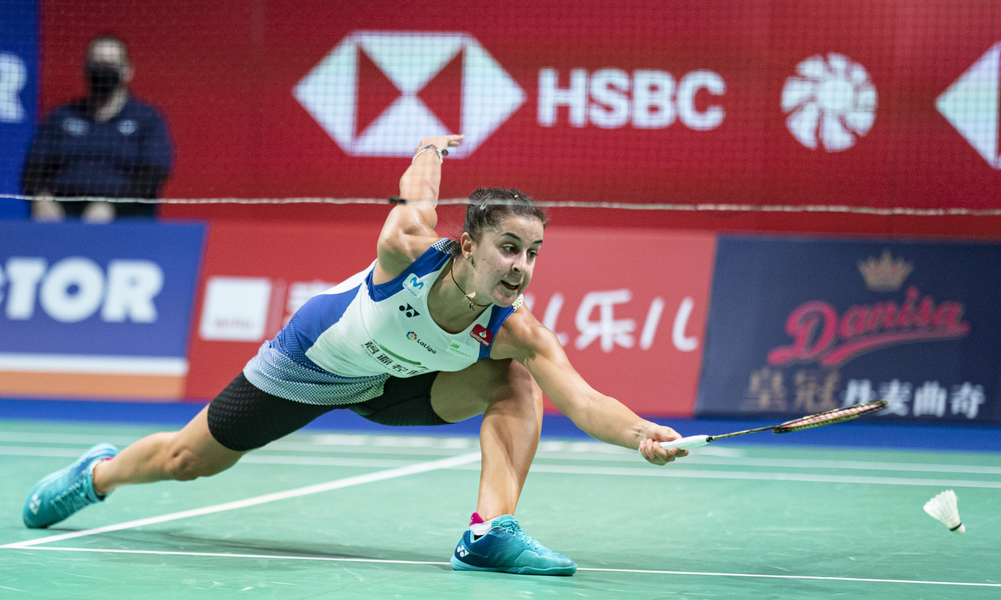 Top seeds Marin and Axelsen advance at European Badminton Championships