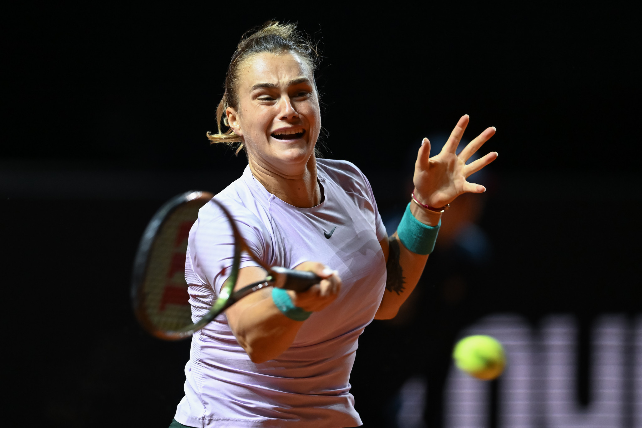 Defending champion Aryna Sabalenka lost to Amanda Anisimova in Madrid ©Getty Images