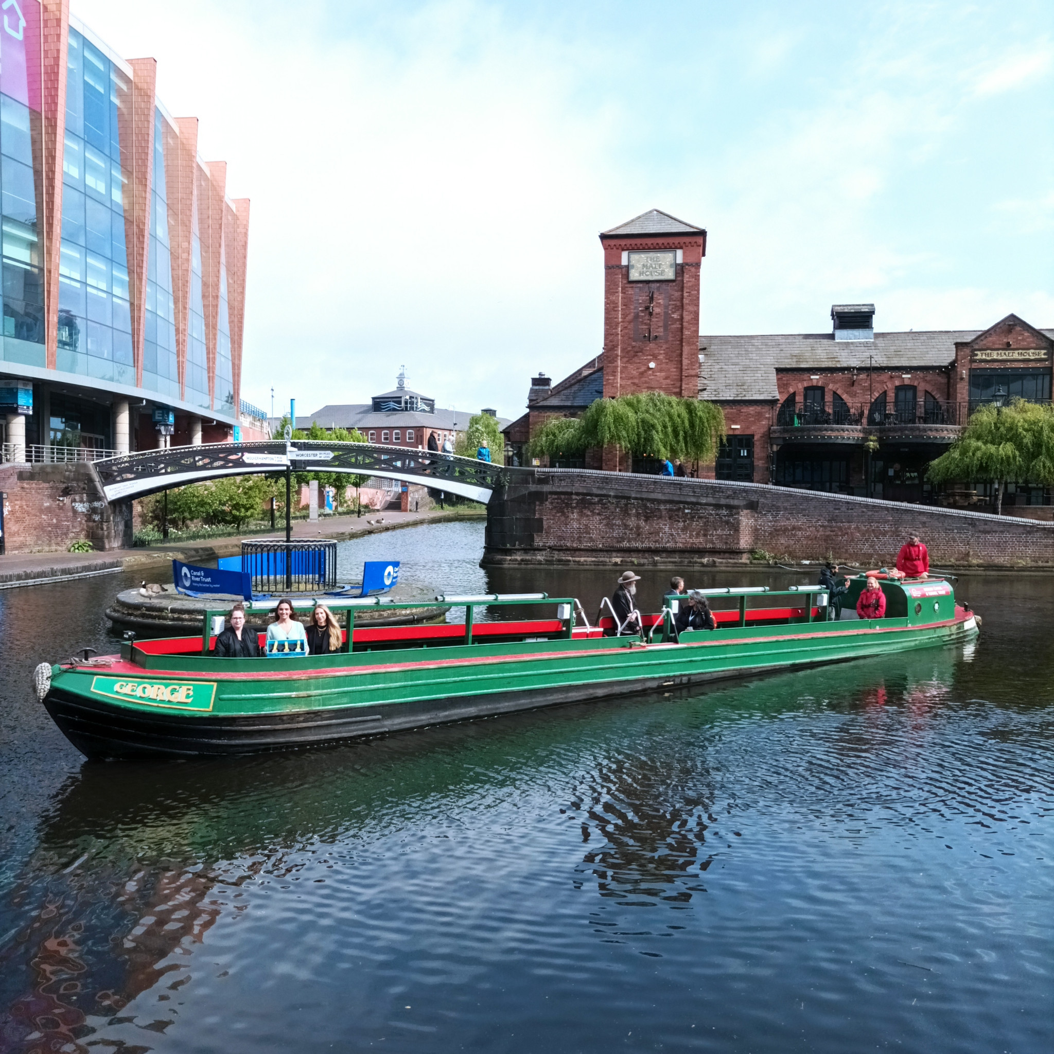 The Birmingham 2022 medals were displayed as a narrowboat navigated the waterways of Birmingham ©ITG
