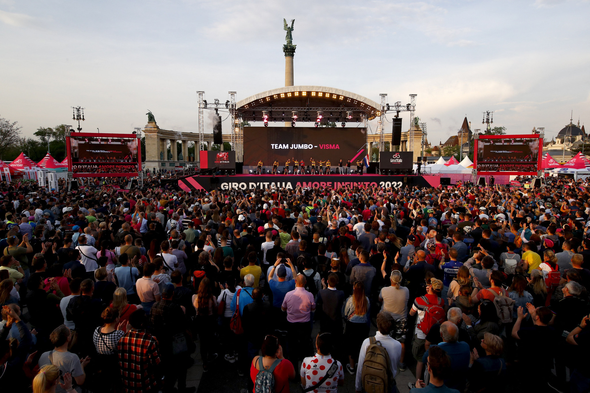Budapest will host the first stage of the Giro d'Italia ©Getty Images
