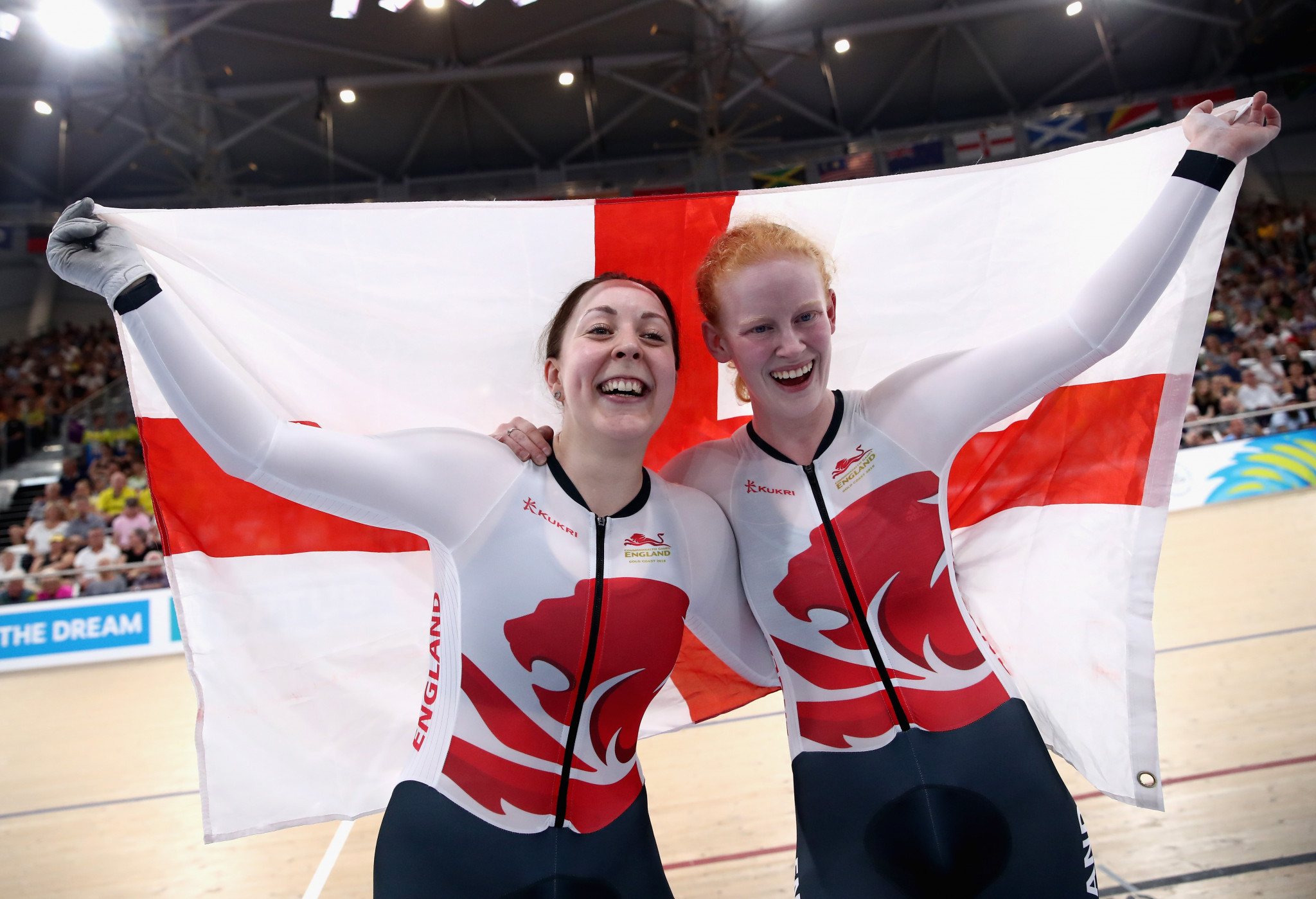 Helen Scott, left, partnered with Sophie Thornhill, right, to win several gold medals, including at the 2018 Commonwealth Games in the Gold Coast ©Getty Images