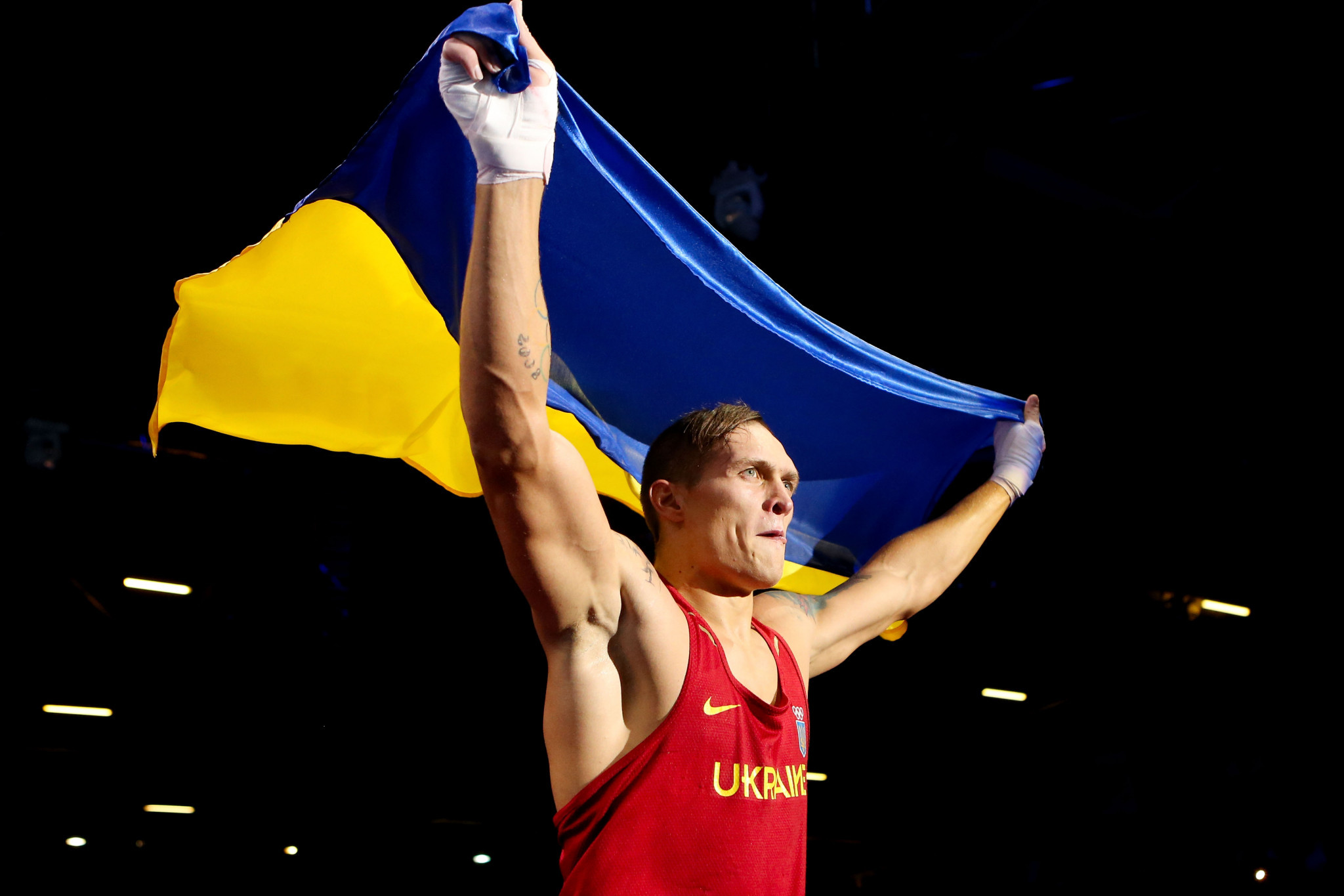 Usyk claims injured soldiers asked him to fight Joshua in rematch for Ukraine
