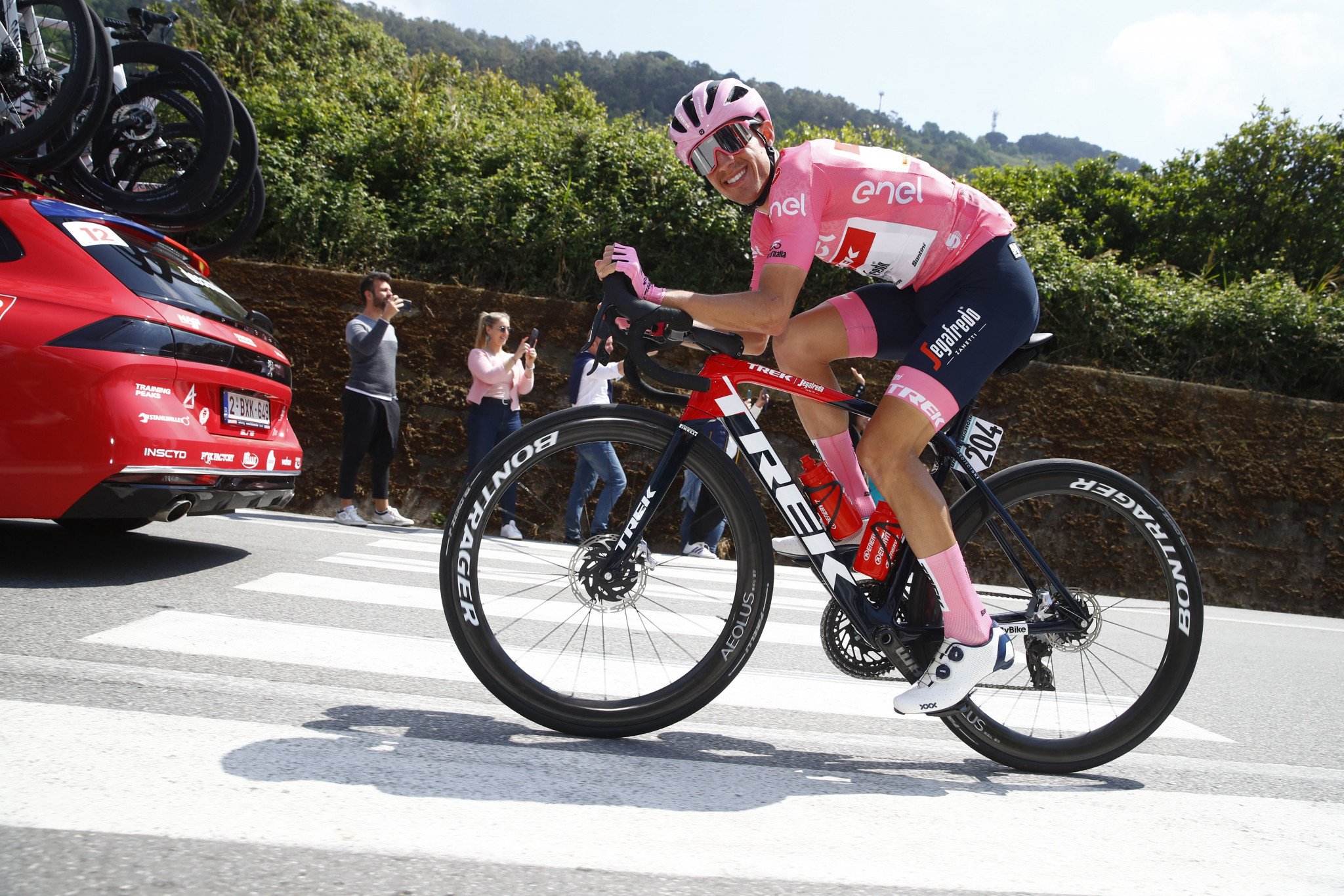 Juan Pedro Lopez retained the race leader's pink jersey ©Getty Images
