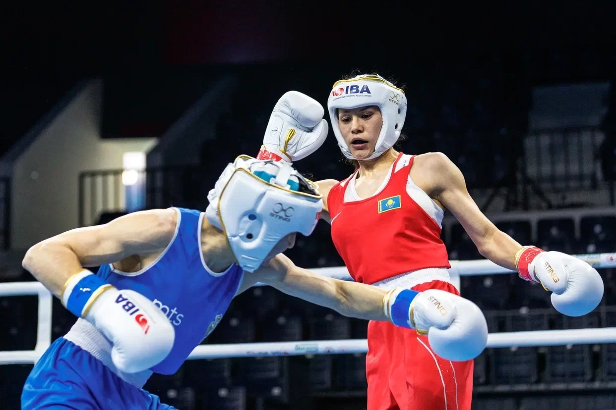 Kazakhstan's Karina Ibragimova defeated Jennifer Fernandez Romero of Spain in the under-57kg ©IBA
