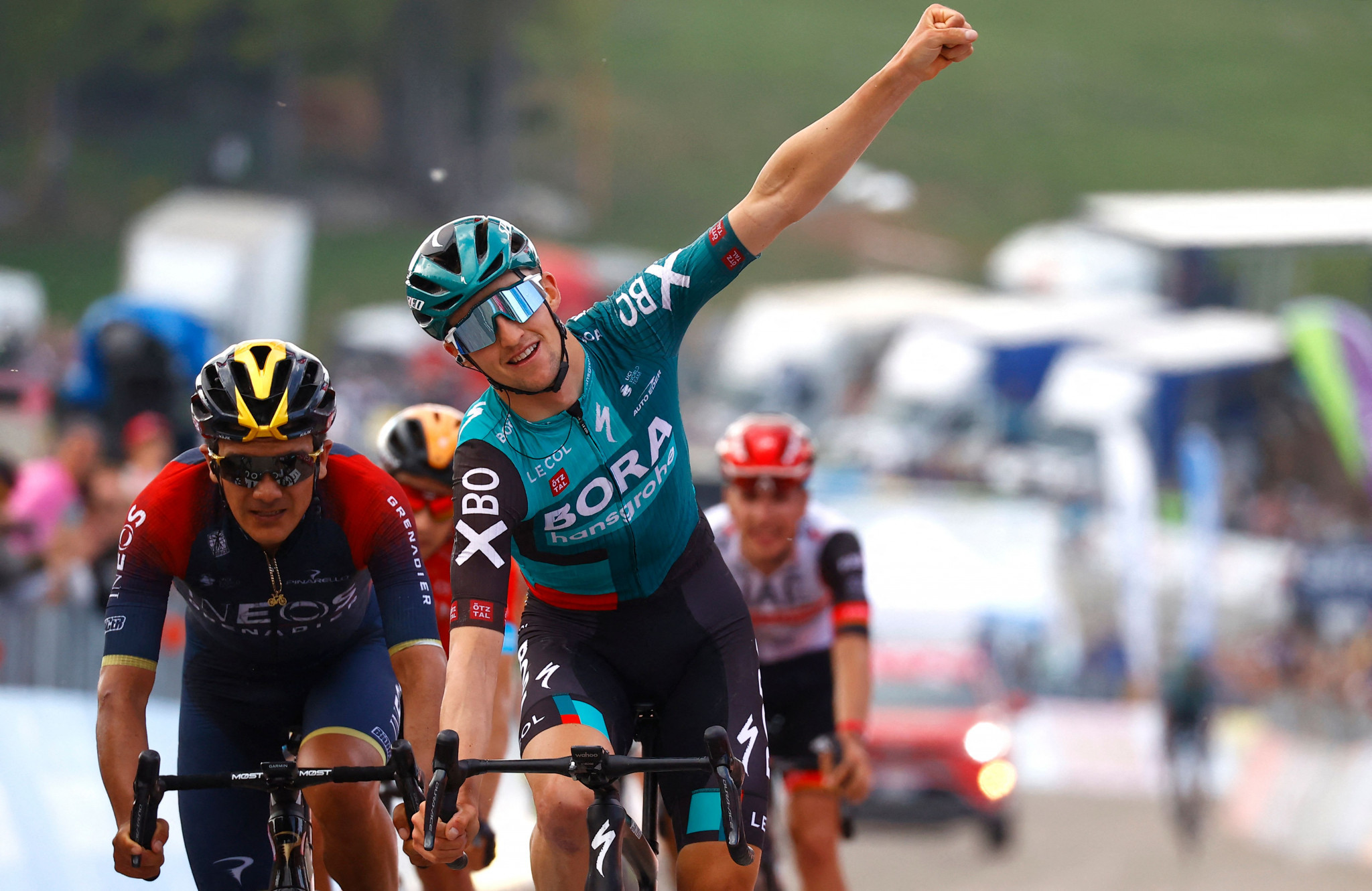 Hindley wins stage nine at Giro d'Italia as Yates' hopes suffer major blow