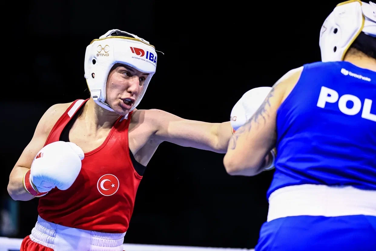 Sema Çalışkan was one of seven Turkish winners today at the Women's World Boxing Championships ©IBA