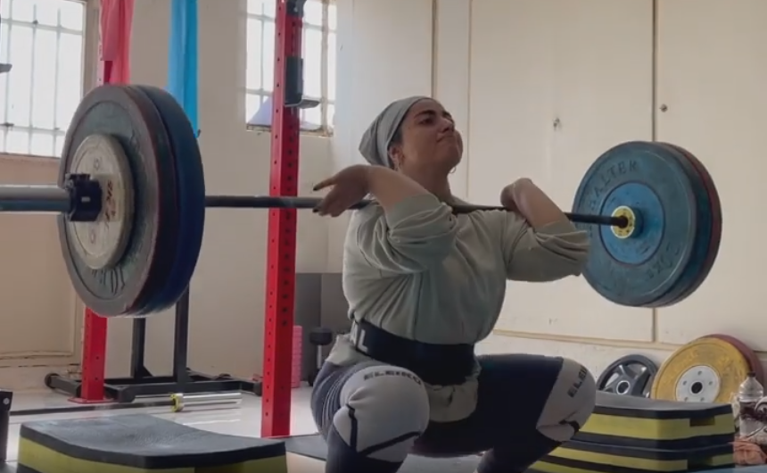Exclusive: Iran's top women weightlifters "want to compete for Germany"