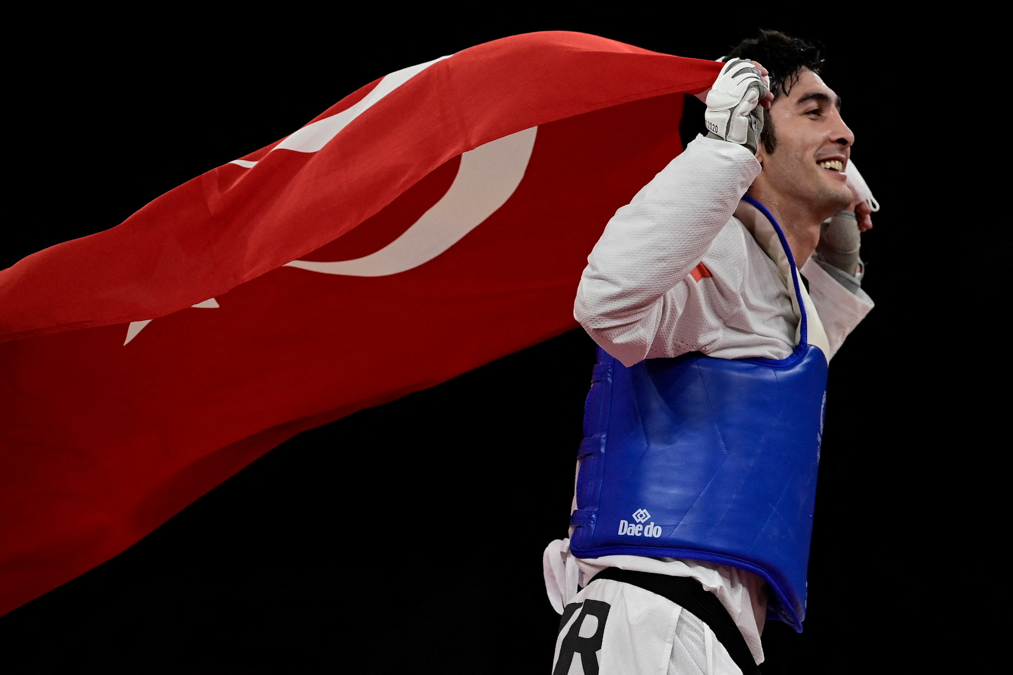 Hakan Reçber retained his men's under-63kg title at the European Taekwondo Championships ©Getty Images