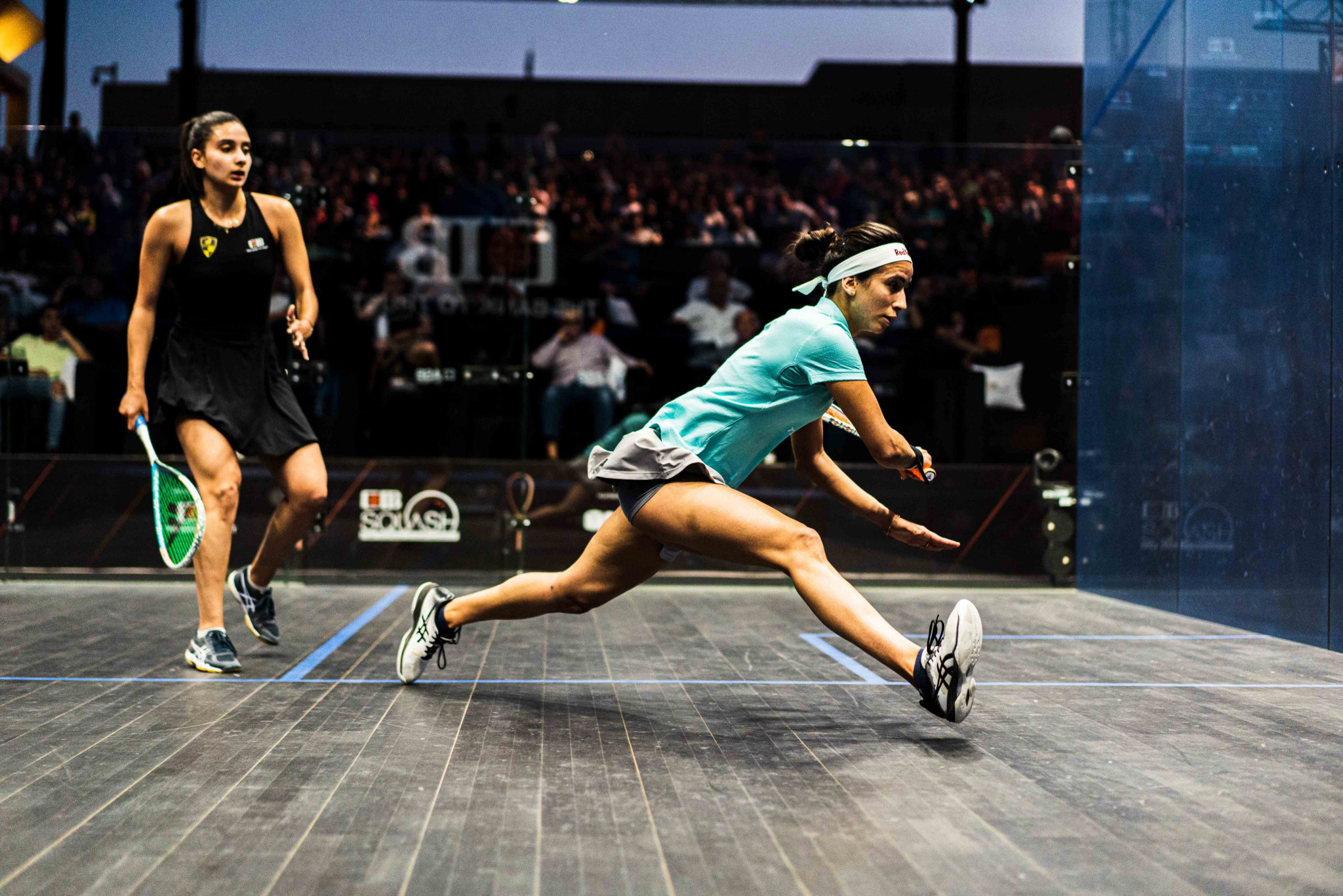 Nouran Gohar, right, crushed compatriot Rowan Elaraby in the quarter-finals in Cairo ©PSA World Tour
