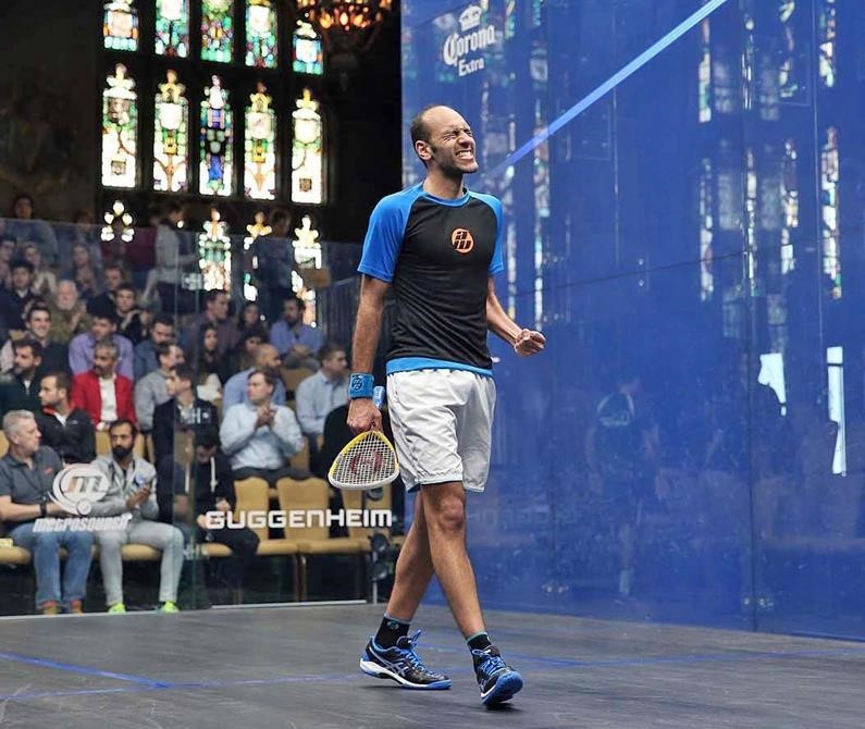 Marwan Elshorbagy remains on course to meet his brother in the semi-finals ©squashpics