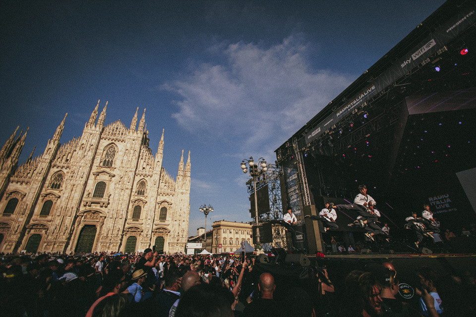 
The 20-member team first performed in front of 40,000 people at the famous Duomo Square in Milan ©World Taekwondo