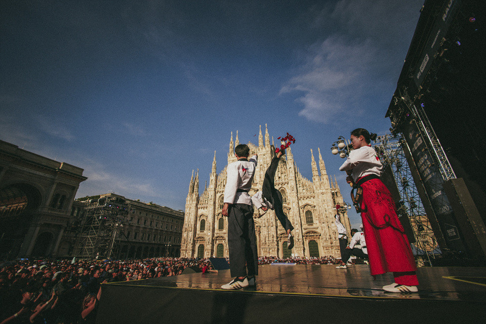World Taekwondo demonstration team begins Italian tour in front of 40,000 in Milan