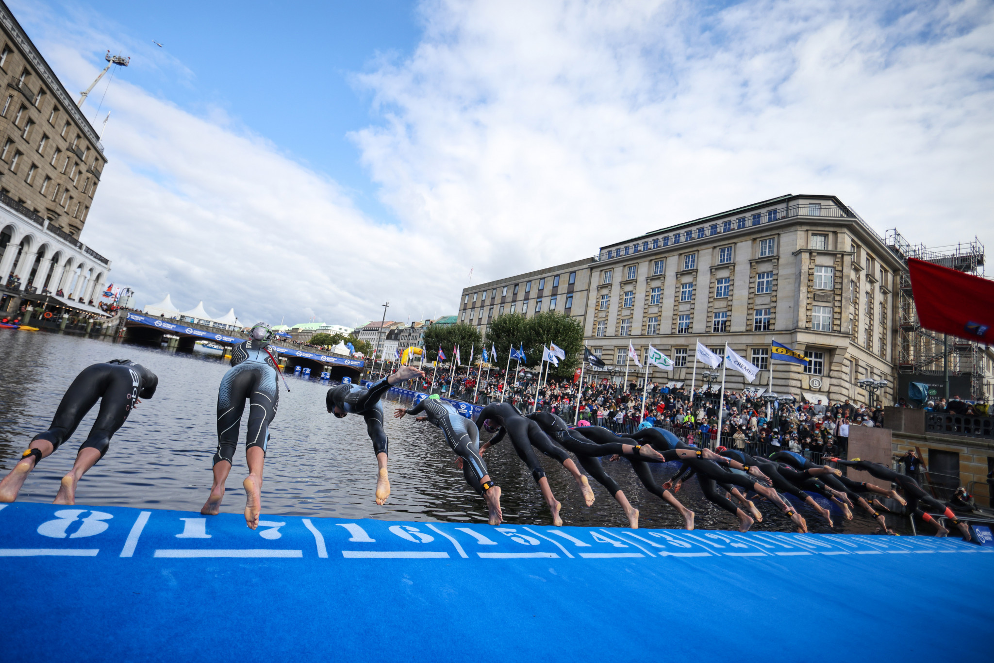 Dates announced for 2023 World Triathlon Sprint and Relay Championships in Hamburg