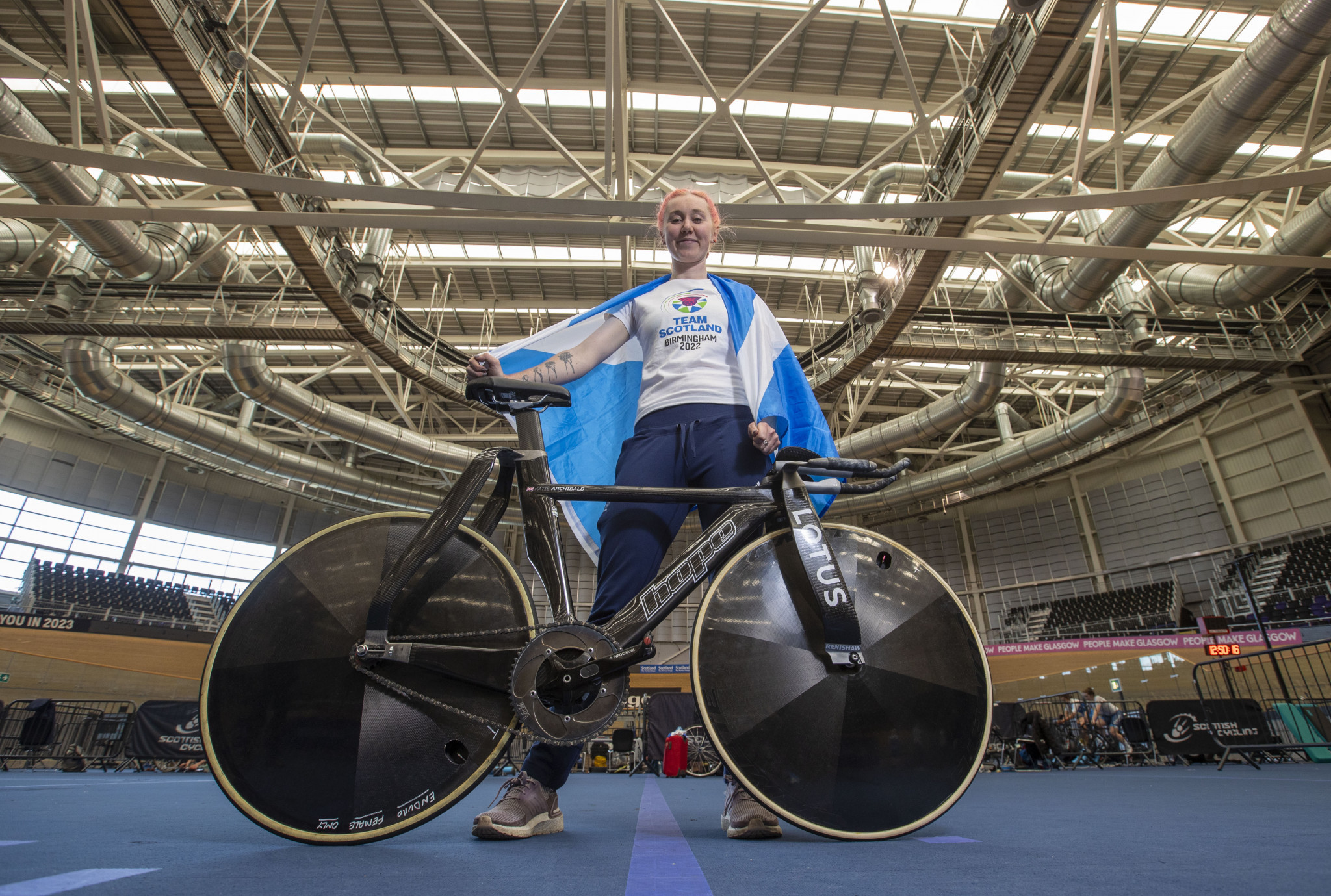 Katie Archibald claimed gold in the women's madison at last year's Tokyo 2020 Olympics ©Jeff Holmes/Team Scotland