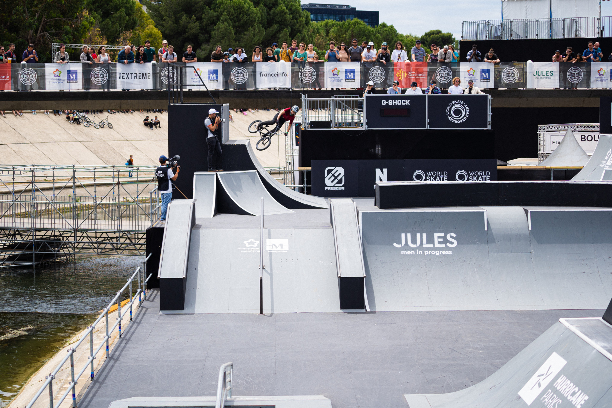 Villegas Serna fends off Olympic heavyweights to win freestyle BMX gold at FISE