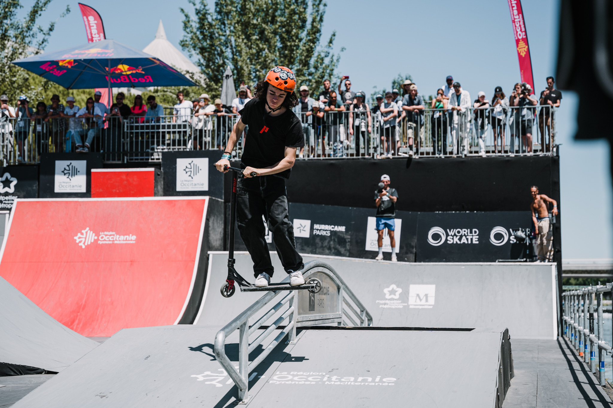 France's Arthur Frugier had a tough time on his first run with two big falls but the 15-year-old was willed on by the crowd in the second to score an impressive 78.75 points to secure 11th place ©Hurricane - FISE