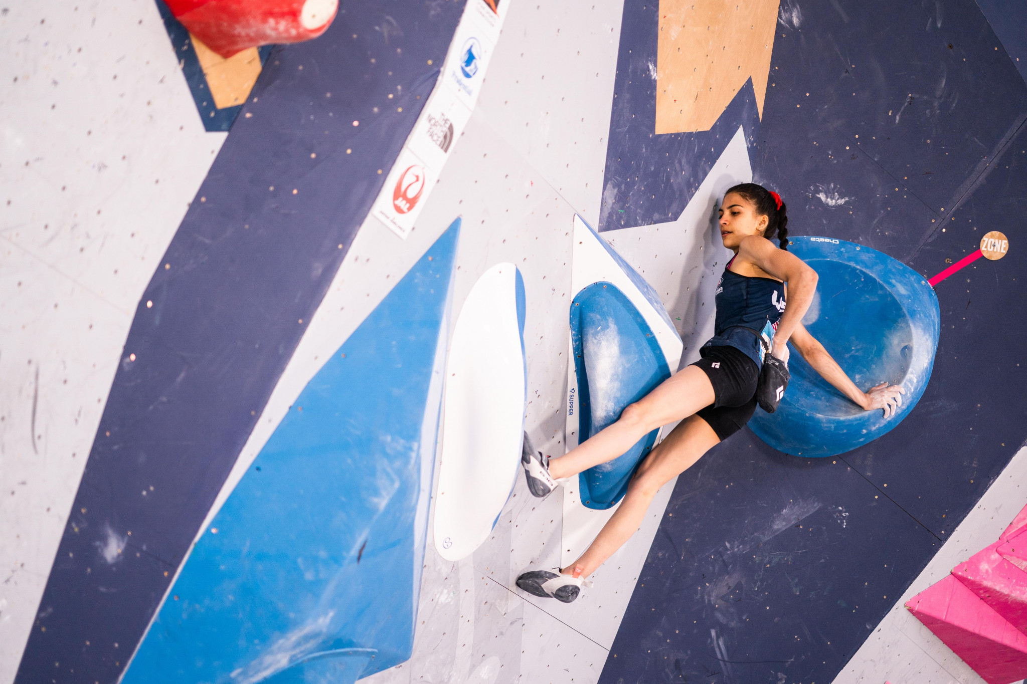 Grossman earns third consecutive IFSC boulder World Cup victory in Salt Lake City