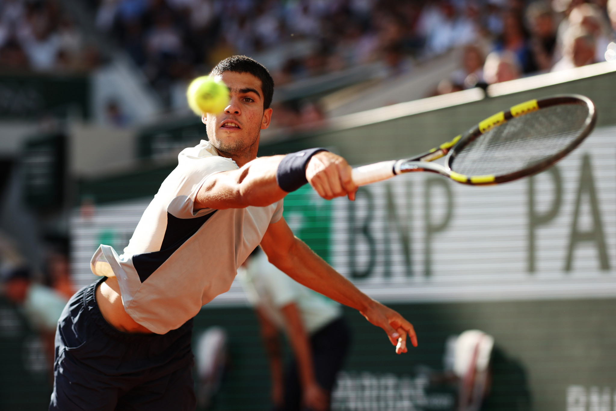 Talented teenager Carlos Alcaraz thrilled the crowd at Roland Garros, but was beaten in four sets by Alex Zverev ©Getty Images