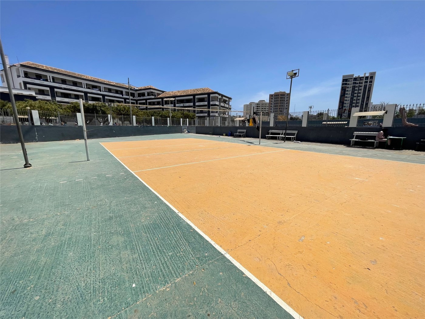 The delegation visited the location where a new outdoor volleyball court is set to be installed with funding provided by the FIVB ©FIVB