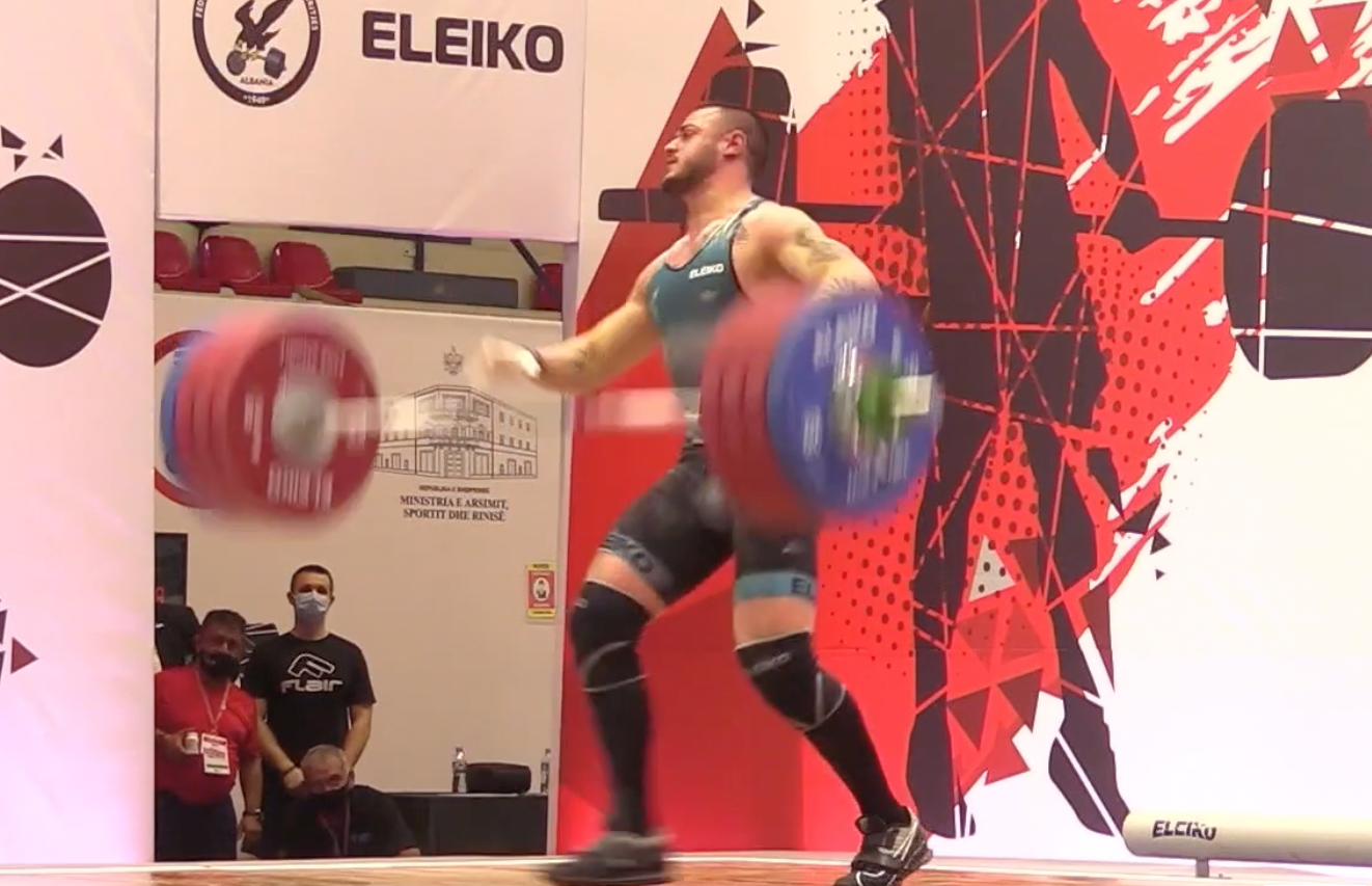 Bulgarian Karlos Nasar missed two snatch attempts and his final clean and jerk but still ended with three junior world records on 171-211-382 ©EWF