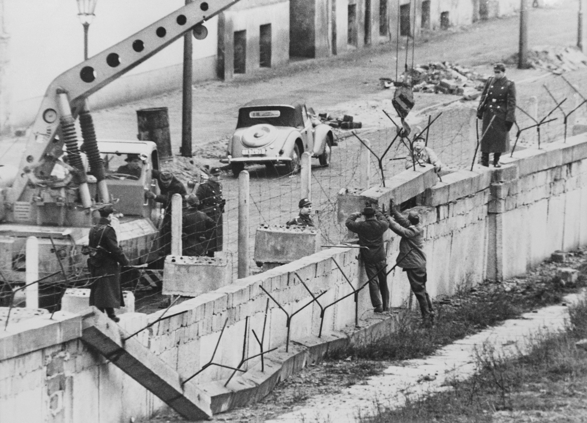 The construction of the Berlin Wall heightened tensions between East and West and also affected sport ©Getty Images