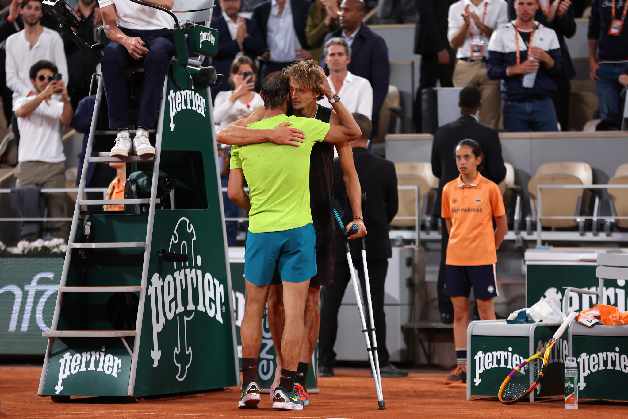 Zverev injury helps Nadal reach French Open final