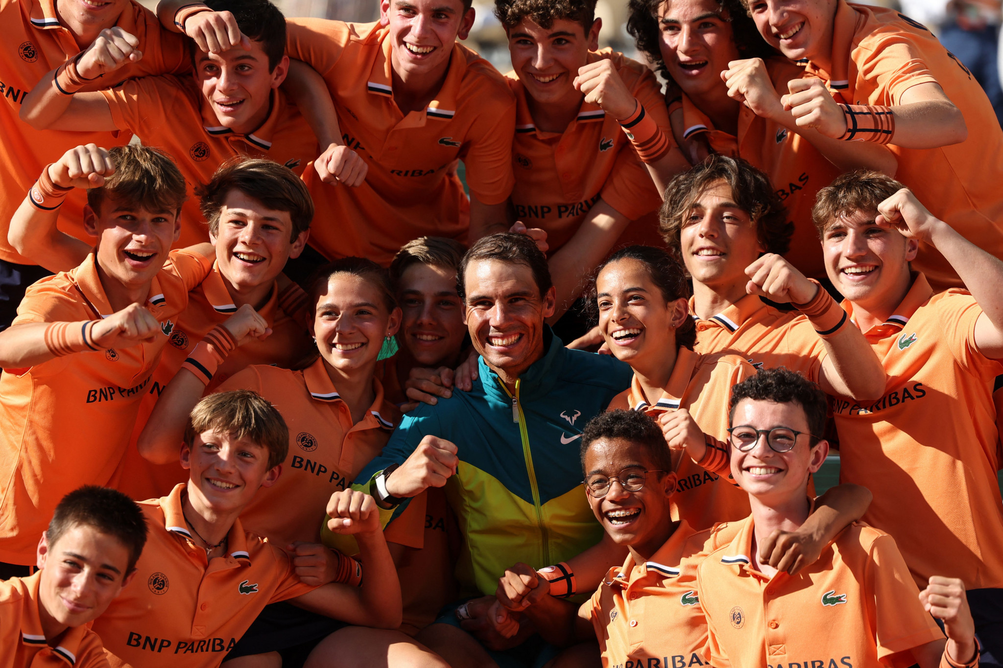 Rafael Nadal gave the volunteers a moment to cherish following his victory ©Getty Images