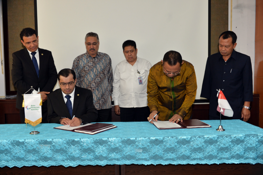 Jakarta formally signs Host City Contract to stage 2018 Asian Para Games