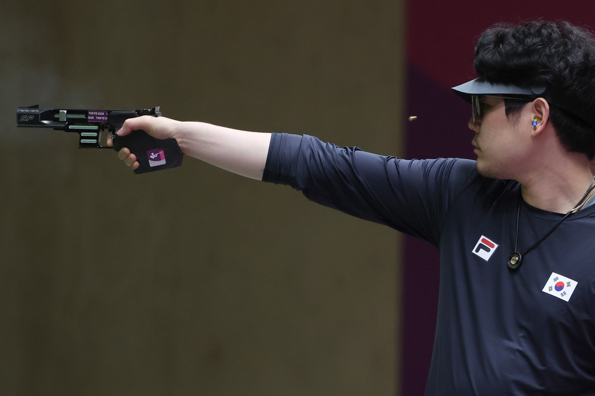Dae-yoon Han helped South Korea to a fifth gold medal at the ISSF World Cup in Baku ©Getty Images
