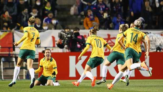 Australia began their pursuit of a place at Rio 2016 with a 3-1 win over Japan
