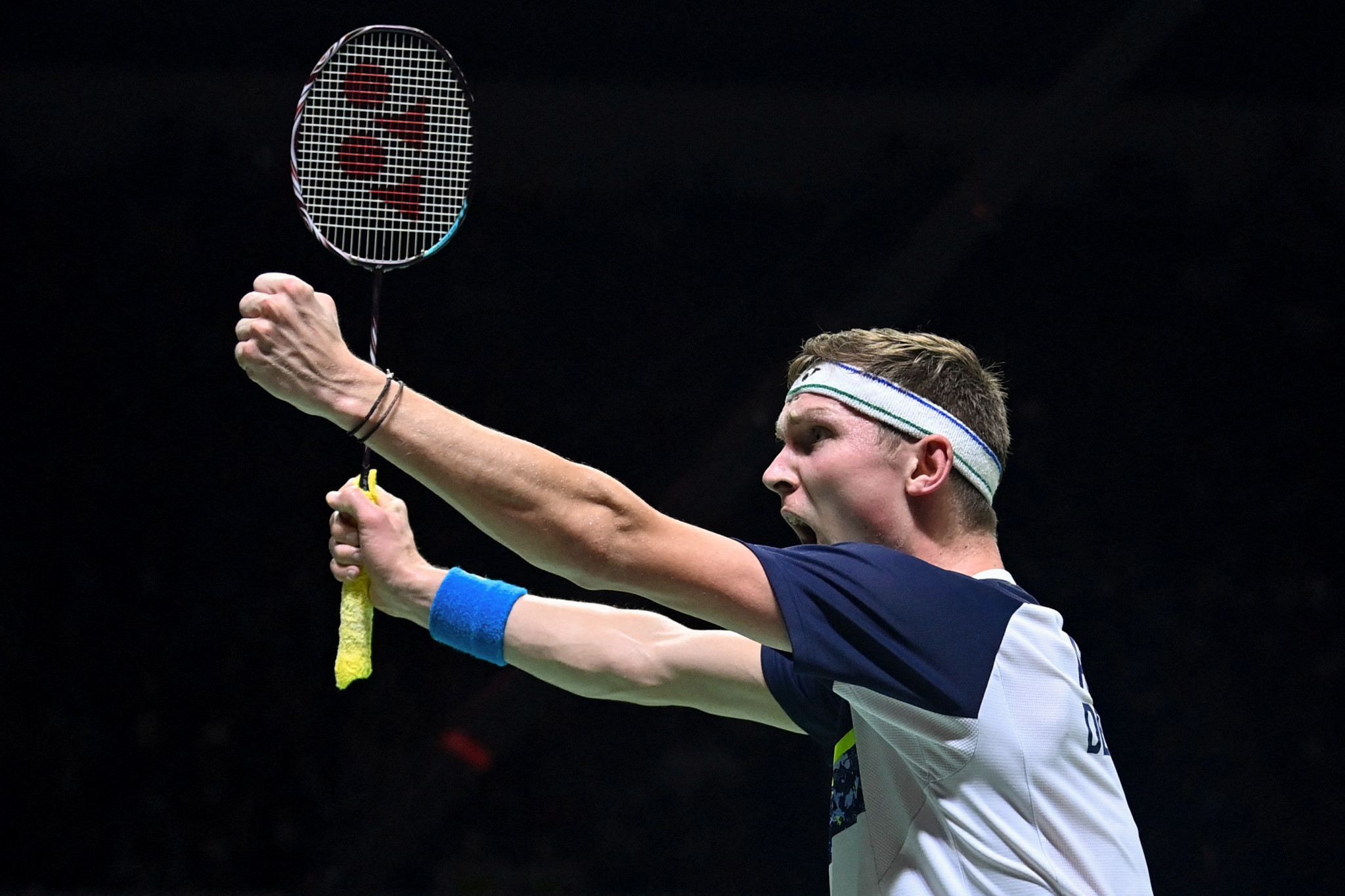 Viktor Axelsen dispatched Kanta Tsuneyama to sail into round two ©Getty Images